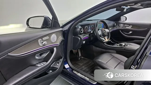 Mercedes-Benz E-Class W213 2019 Синий из Кореи, фото 2