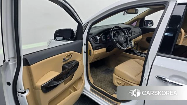 Kia The New Carnival 2019 Белый из Кореи, фото 2