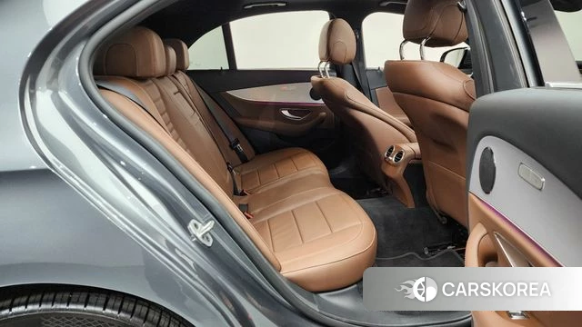 Mercedes-Benz E-Class W213 2021 Серый из Кореи, фото 2