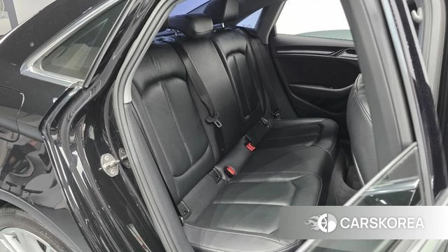 Audi New A3 2018 Черный из Кореи, фото 2