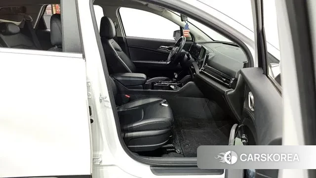 Kia Sportage 5th Generation 2022 Белый из Кореи, фото 2