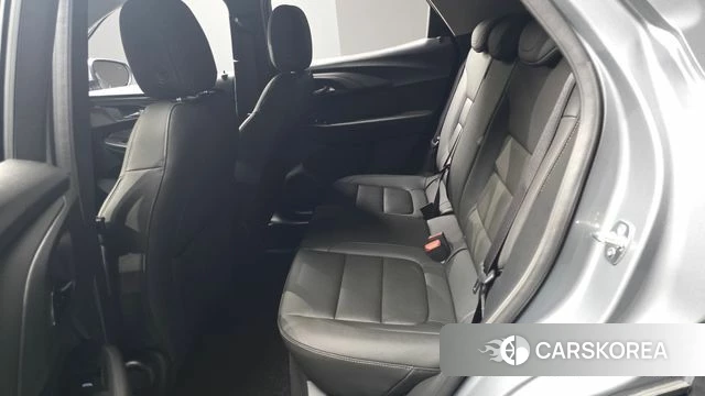 Chevrolet (GM Daewoo) The New Trail Blazer 2026 Серебристо-серый из Кореи, фото 2