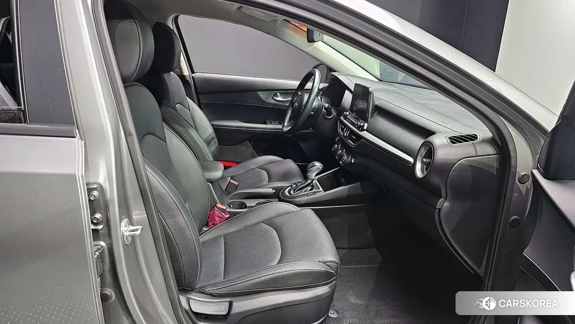 Kia Come New K3 2018 Серый из Кореи, фото 2