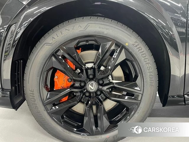 Lexus RX500h 5th generation 2026 Черный из Кореи, фото 2