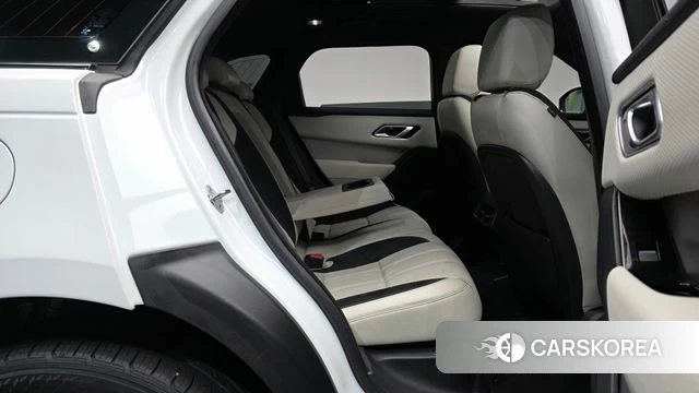 Land Rover Range Rover Velar 2022 Белый из Кореи, фото 2