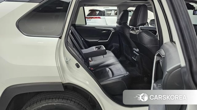 Toyota RAV4 5th Generation 2019 Белый из Кореи, фото 2
