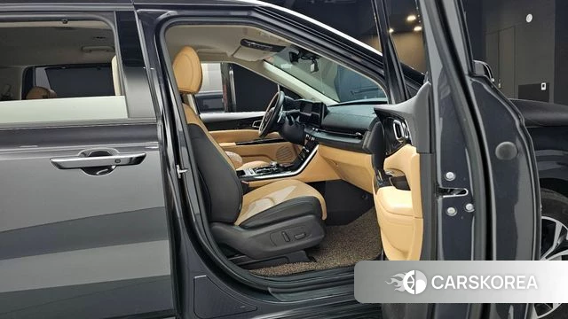 Kia Carnival 4th generation 2021 Серый из Кореи, фото 2