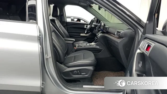 Ford Explorer 6th Generation 2020 Серебряный из Кореи, фото 2