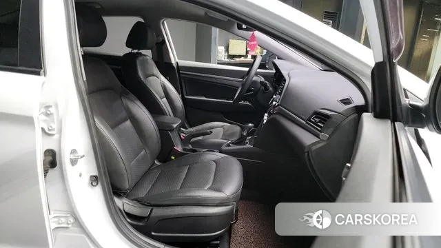 Hyundai The New Avante AD 2019 Белый из Кореи, фото 2