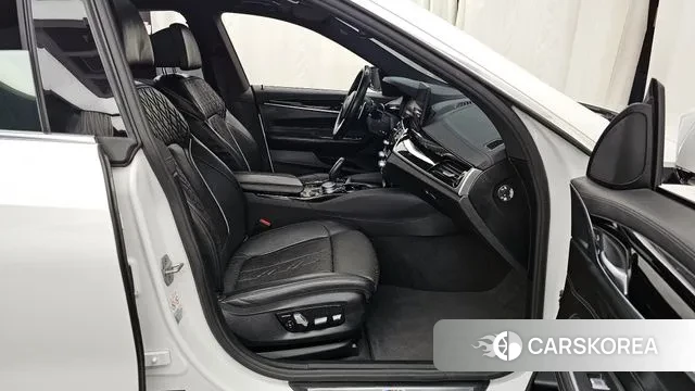 BMW 6 Series GT (G32) 2021 Белый из Кореи, фото 2