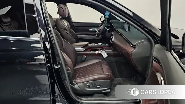 Genesis GV70 2021 Черный из Кореи, фото 2