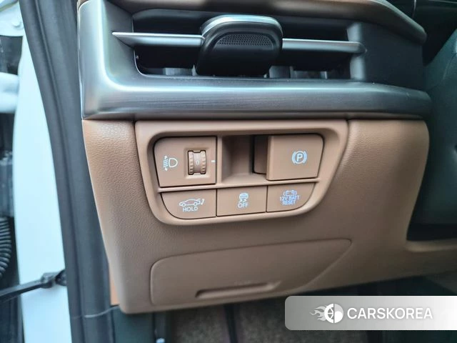 Hyundai Grandeur Hybrid (GN7) 2025 Белый из Кореи, фото 2