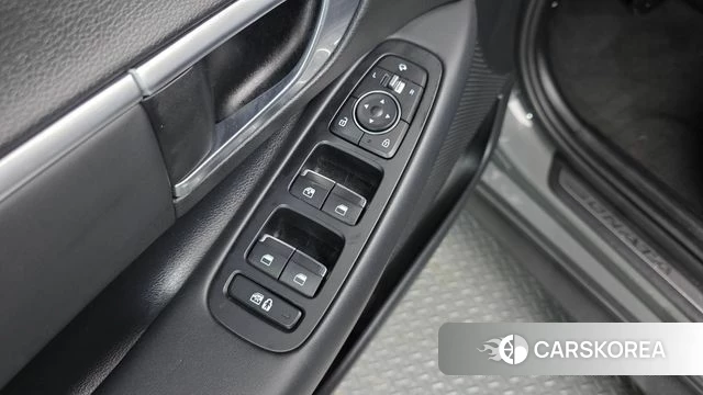 Hyundai Sonata (DN8) 2019 Серебристо-серый из Кореи, фото 2