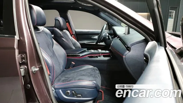 Genesis GV70 2021 Фиолетовый из Кореи, фото 2