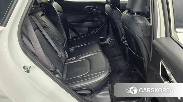 Kia Sportage 5th Generation 2023 Белый из Кореи, фото 2