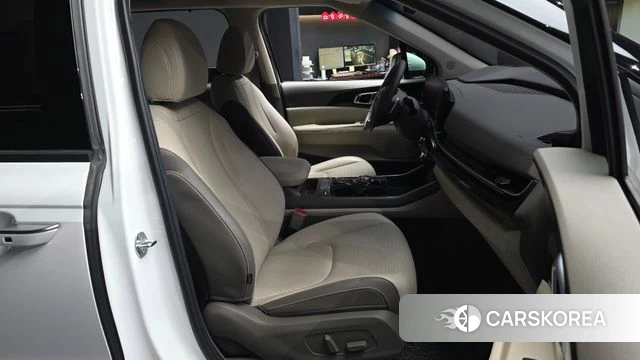 Kia The New Carnival 4th Generation 2023 Белый из Кореи, фото 2