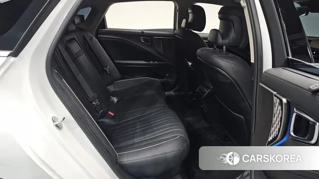 Kia The New K8 Hybrid 2024 Белый из Кореи, фото 2