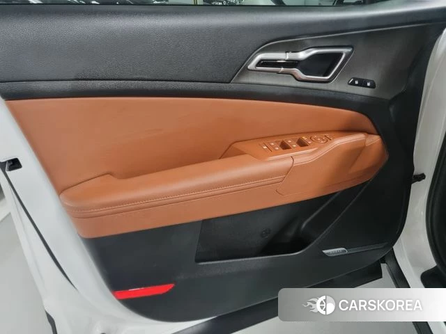 Kia The New Sportage 5th Generation Hybrid 2024 Белый из Кореи, фото 2