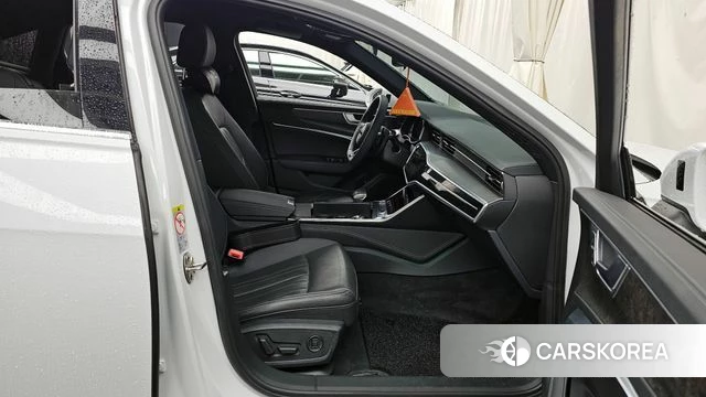 Audi A6 (C8) 2020 Белый из Кореи, фото 2