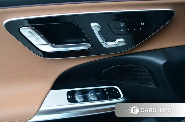 Mercedes-Benz E-Class W214 2025 Белый из Кореи, фото 2