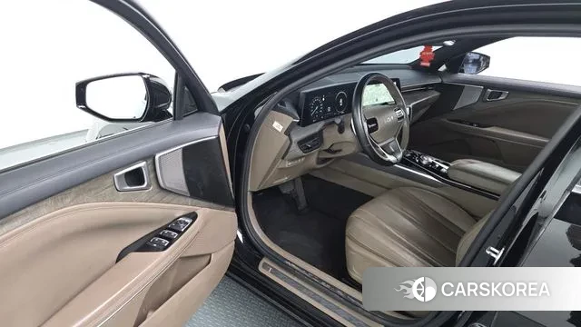 Kia K8 Hybrid 2022 Черный из Кореи, фото 2