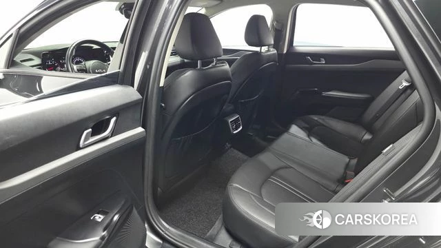 Kia K5 3rd generation 2023 Серый из Кореи, фото 2