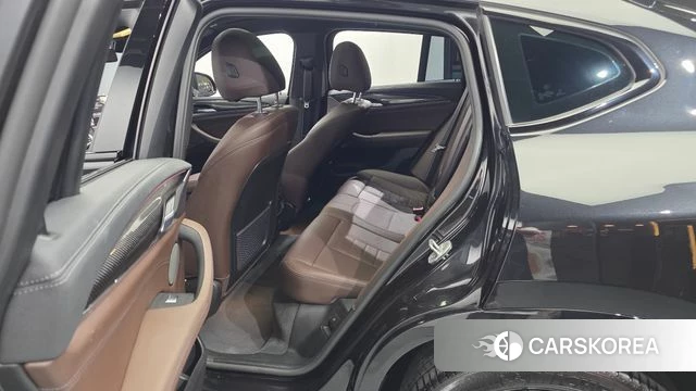BMW X4 (G02) 2024 Черный из Кореи, фото 2