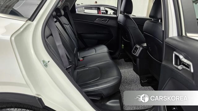 Kia Sportage 5th Generation 2022 Белый из Кореи, фото 2