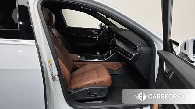 Audi A6 (C8) 2022 Белый из Кореи, фото 2