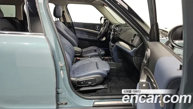 Mini Cooper S Countryman 2023 Небесно-голубой из Кореи, фото 2