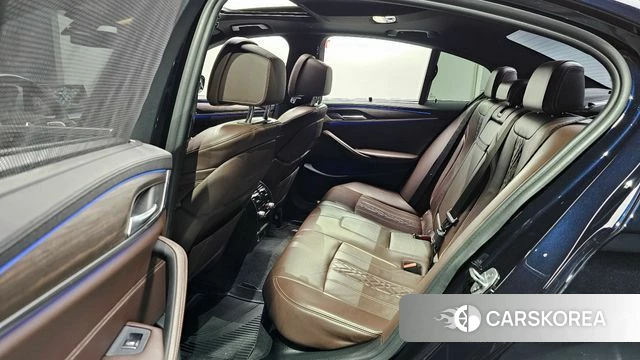 BMW 5 Series (G30) 2018 Синий из Кореи, фото 2