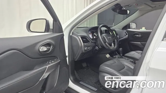 Jeep Cherokee (KL) id 2906137 из Кореи 2