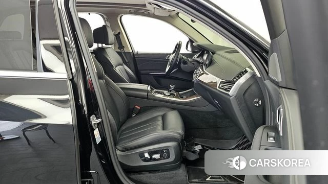 BMW X5 (G05) 2021 Черный из Кореи, фото 2