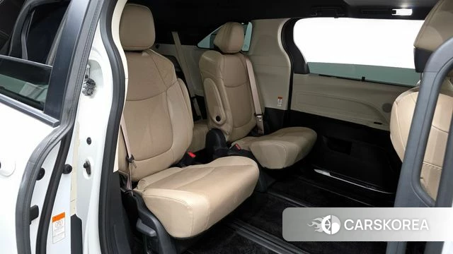 Toyota Sienna 4th Generation 2021 Белый из Кореи, фото 2