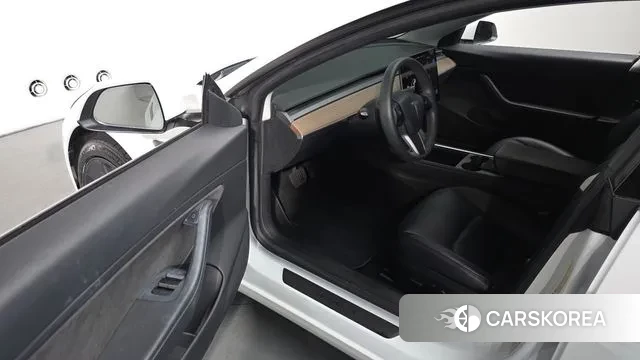 Tesla Model 3 2021 Белый из Кореи, фото 2