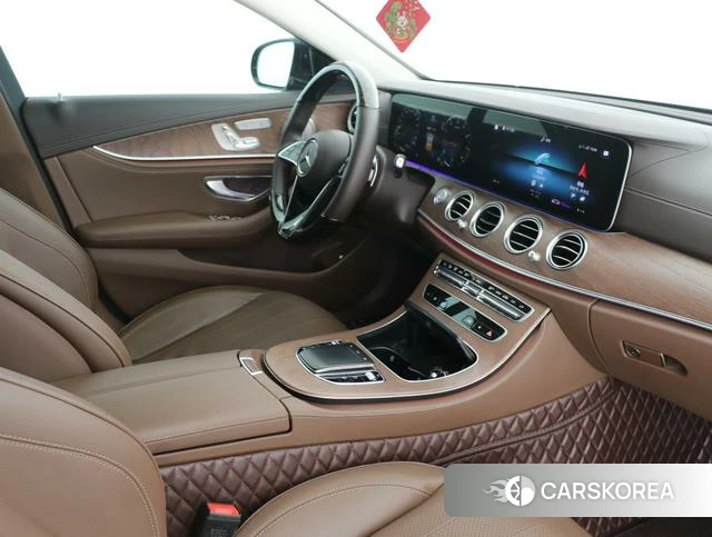 Mercedes-Benz E-class 2023 Черный из Китая, фото 2