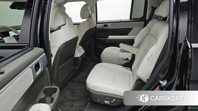Hyundai Santa Fe (MX5) 2024 Черный из Кореи, фото 2