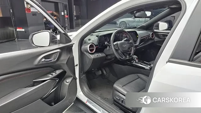 Chevrolet (GM Daewoo) Trax Crossover 2023 Белый из Кореи, фото 2