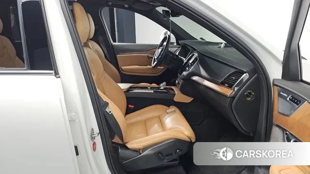 Volvo XC90 second Generation 2020 Белый из Кореи, фото 2