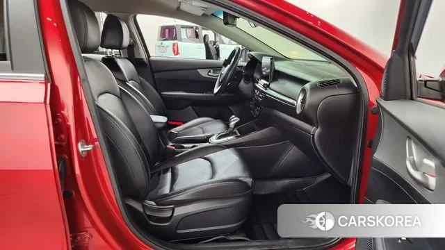 Kia Come New K3 2021 Красный из Кореи, фото 2