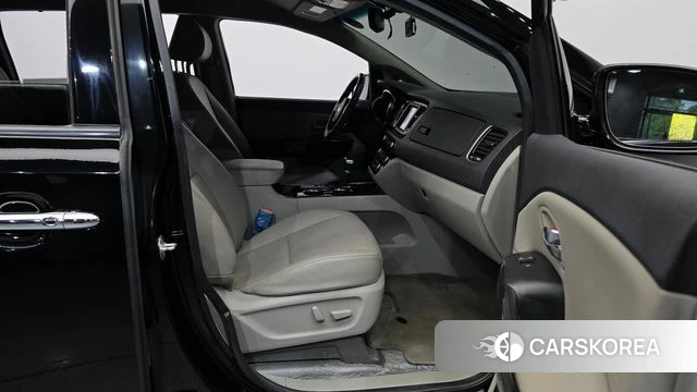 Kia The New Carnival 2020 Черный из Кореи, фото 2