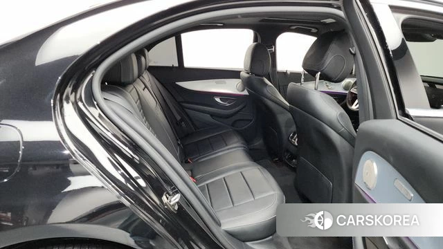 Mercedes-Benz E-Class W213 2020 Черный из Кореи, фото 2