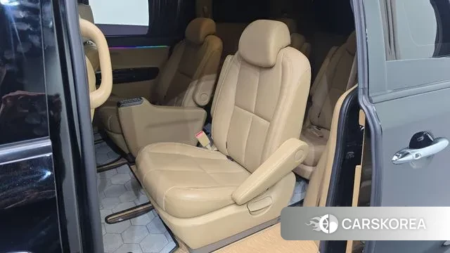 Kia The New Carnival 2018 Черный из Кореи, фото 2