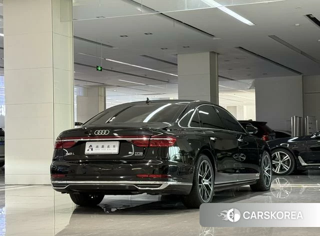 Audi A8 2018 Черный из Китая, фото 2