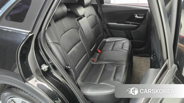 Kia Niro 2018 Черный из Кореи, фото 2