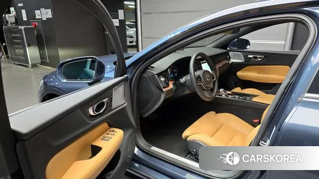 Volvo S60 3rd generation 2023 Синий из Кореи, фото 2