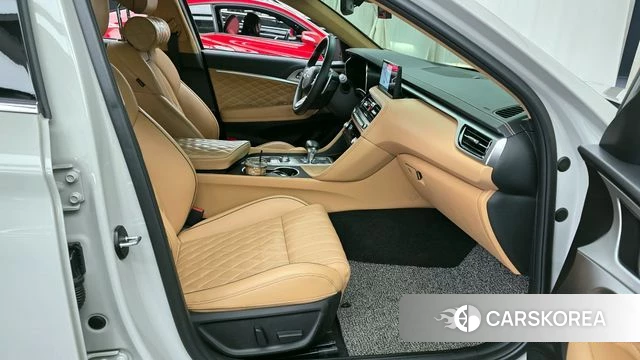 Genesis The New G70 2024 Серебристо-серый из Кореи, фото 2