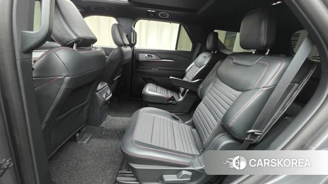 Ford Explorer 6th Generation 2025 Серый из Кореи, фото 2