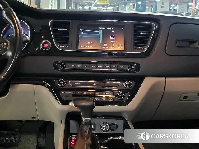 Kia The New Carnival 2018 Черный из Кореи, фото 2