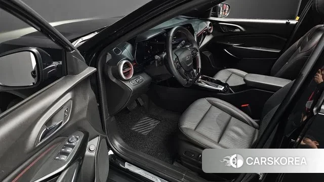 Chevrolet (GM Daewoo) Trax Crossover 2024 Черный из Кореи, фото 2